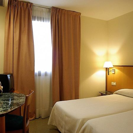 Hostal Meson Pepa Logroño Extérieur photo